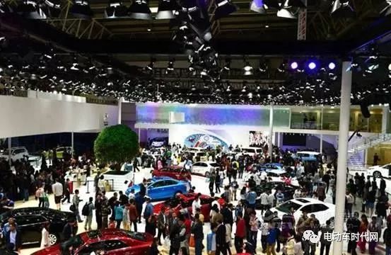 年度調(diào)查：從南北割據(jù)到抱團(tuán)出海，電動(dòng)車展會(huì)凸顯新變局！